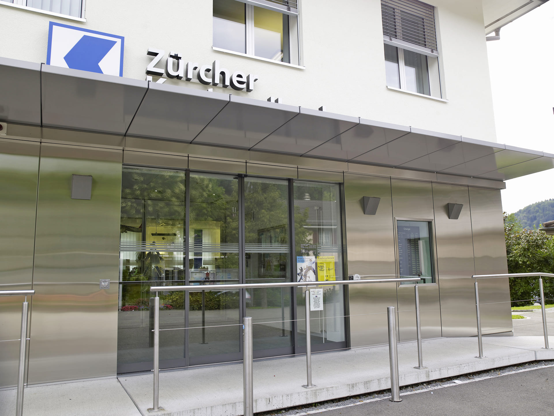 Terminal de transporte con sistemas de acceso masivo Servas Access